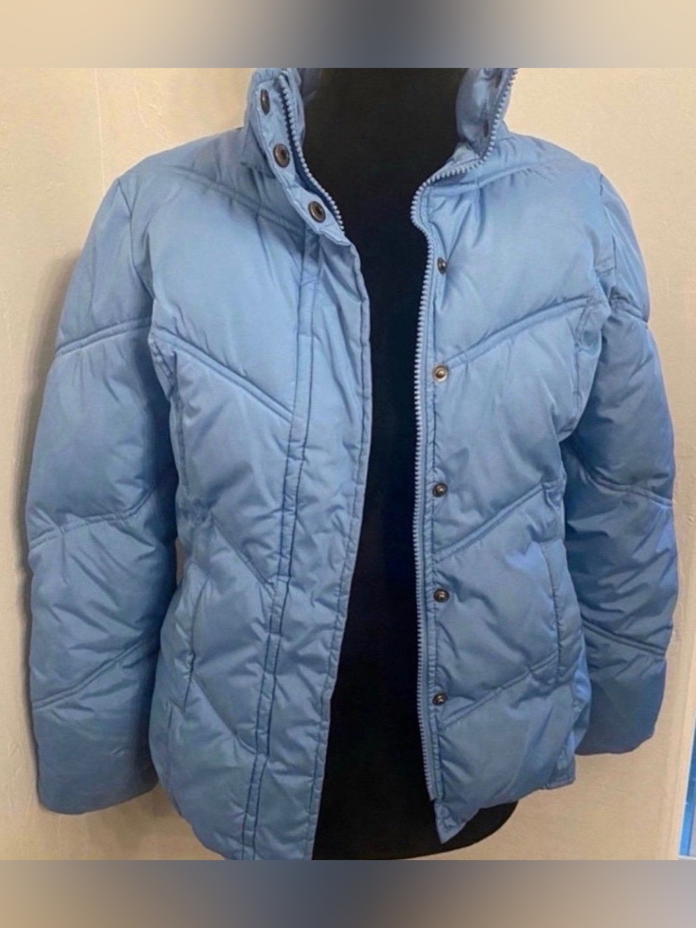 Women’s Light Blue Quilted Puffer Jacket (Size S)